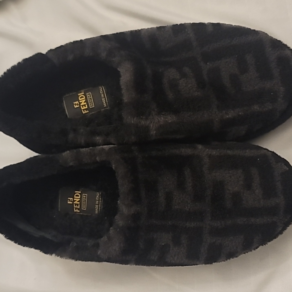 Fendi slippers